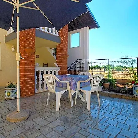 Apartment 1391